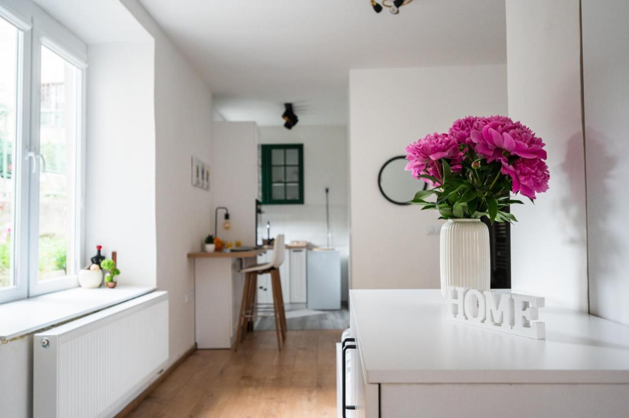 Modern Studio Apartment In The Old Town SJJ Eksteriør billede