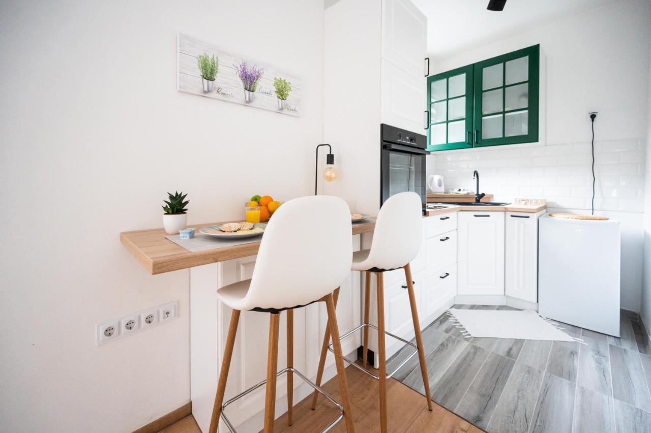 Modern Studio Apartment In The Old Town SJJ Eksteriør billede