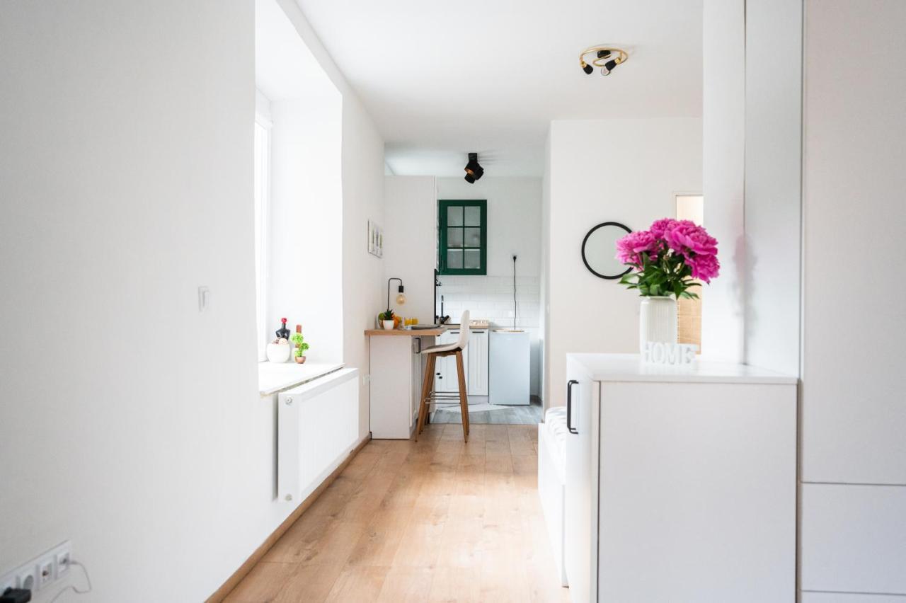 Modern Studio Apartment In The Old Town SJJ Eksteriør billede